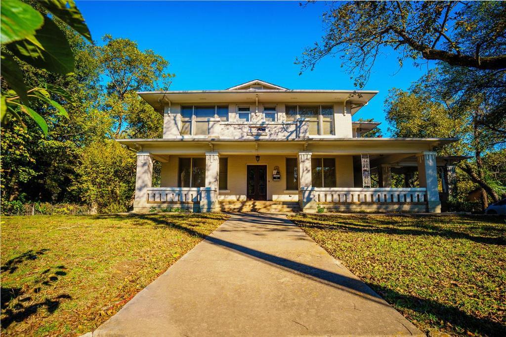 Historic Mitchell House Sulphur Springs Exterior foto