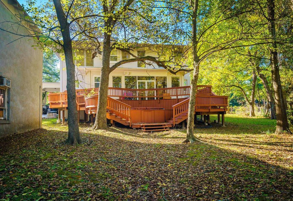 Historic Mitchell House Sulphur Springs Exterior foto